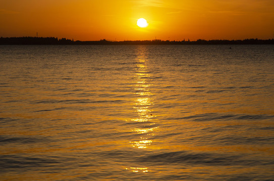 淀山湖夕陽風光