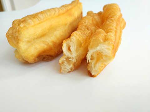 蓬松油條