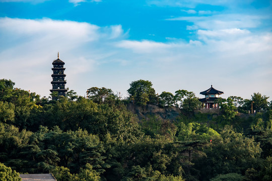 南京九華山佛塔