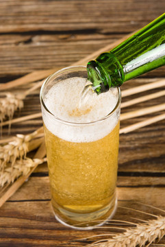 夏日飲品啤酒