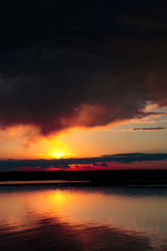 晚霞日落夕陽西下彩云黃昏傍晚