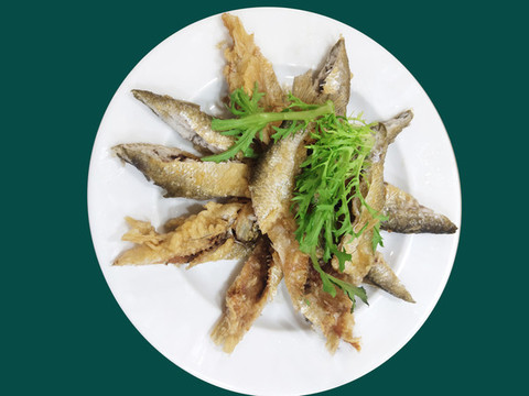 炸河魚