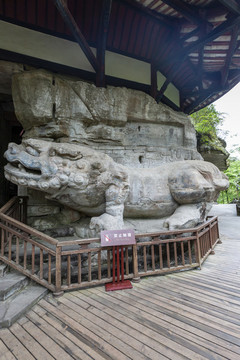 大足寶頂山石刻圓覺(jué)洞前石獅