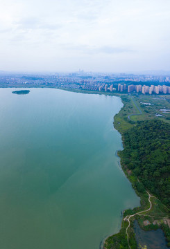 航拍浙江杭州余杭區(qū)南湖公園