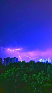 閃電天空