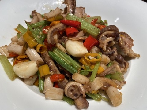 炒肚絲
