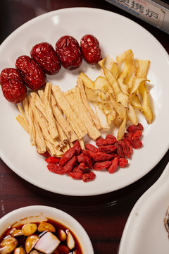 生蠔煲雞