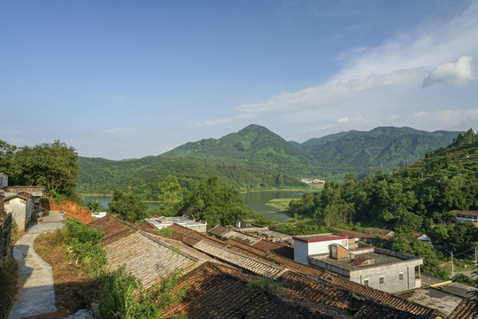 舊農(nóng)村