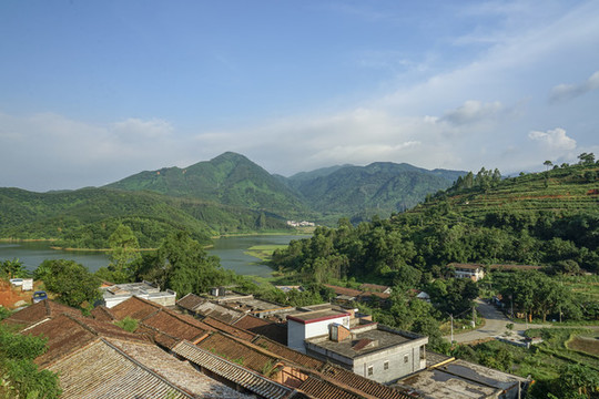 舊農(nóng)村