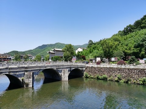 巖頭古村