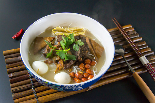 豬雜粉絲湯