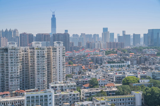 從武漢黃鶴樓上俯瞰城市全景
