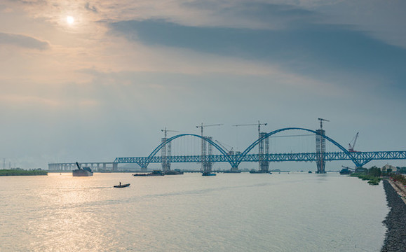 南沙港鐵路洪奇瀝特大橋