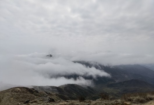 云冰山云海
