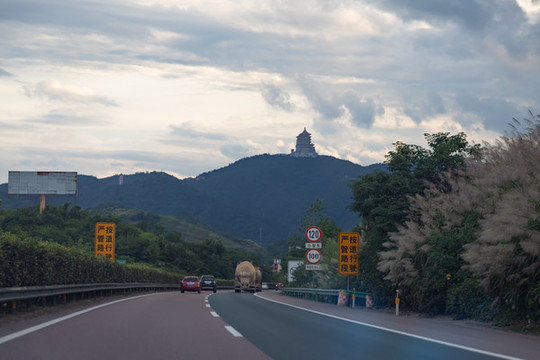 公路交通
