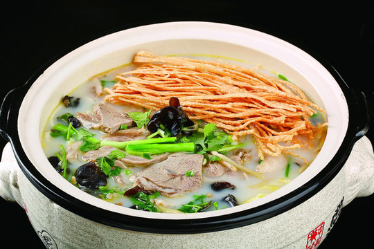 馓子燴羊肉
