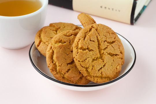 大涼山特色農(nóng)產(chǎn)品苦蕎如意酥