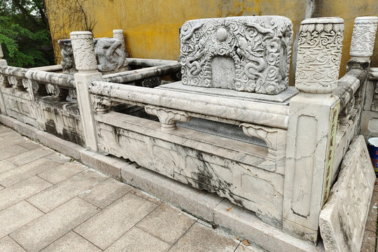 鎮(zhèn)江金山寺殘碑