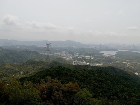 深圳陽(yáng)臺(tái)山風(fēng)光