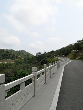 步道石欄