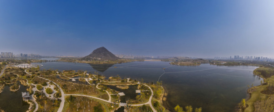 寬幅濟南華山湖公園風光