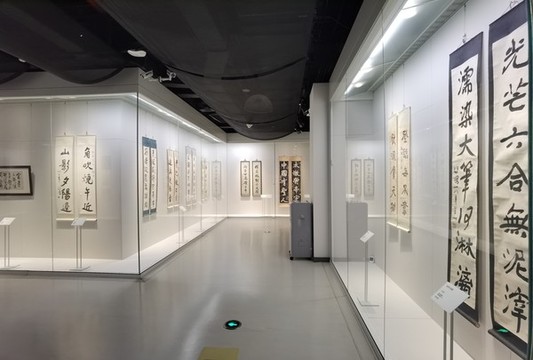 徐悲鴻作品展