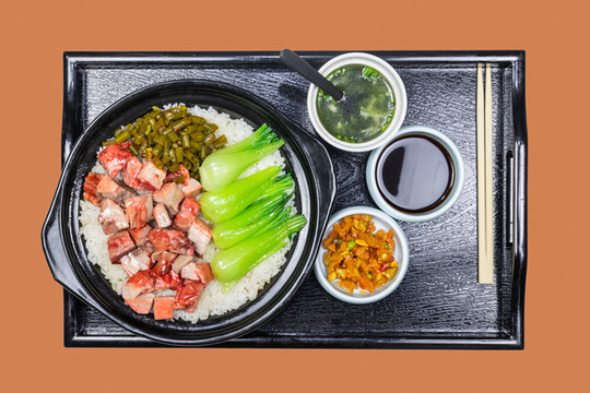 臘雞腿煲仔飯