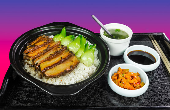 梅干菜扣肉煲仔飯
