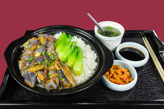 魚香茄子煲仔飯