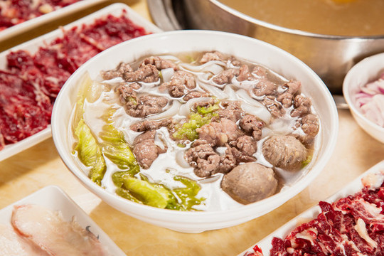 牛肉粿條湯