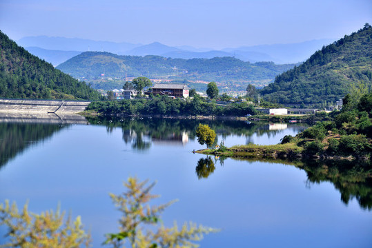 美麗鄉(xiāng)村鄖陽柳陂白鶴鋪