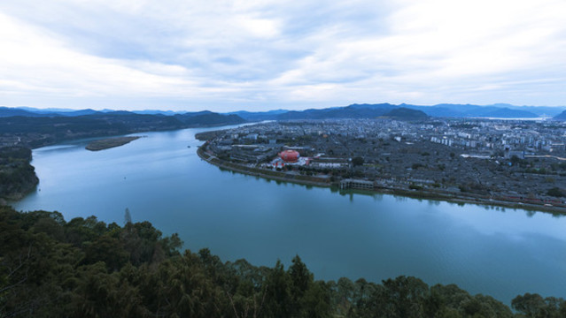 閬中古城