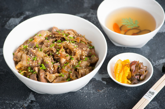 日式燒肉飯
