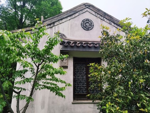 古建筑側(cè)面風(fēng)光