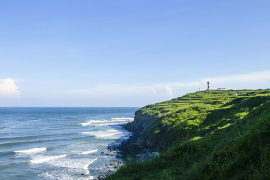 鎮(zhèn)海角燈塔海邊風景