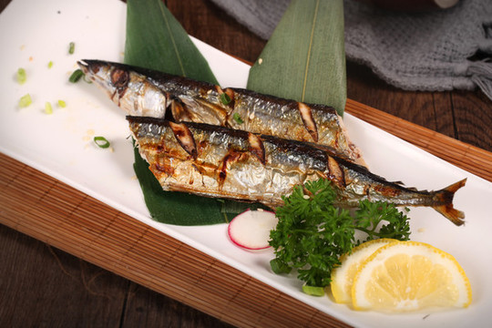 烤秋刀魚