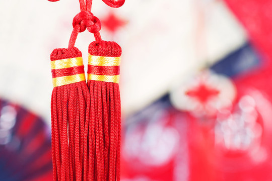 火紅的中國(guó)結(jié)
