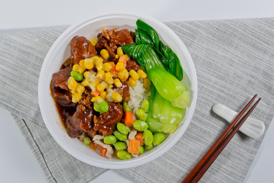 鹵鴨肉蓋澆飯