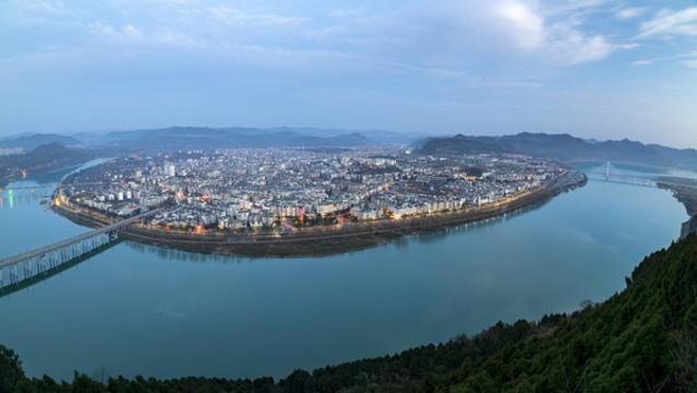 閬中全景圖