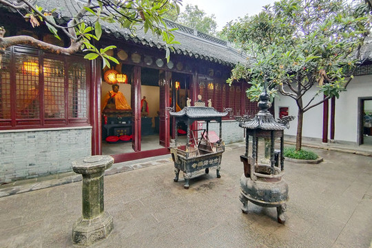 鎮(zhèn)江北固山甘露寺