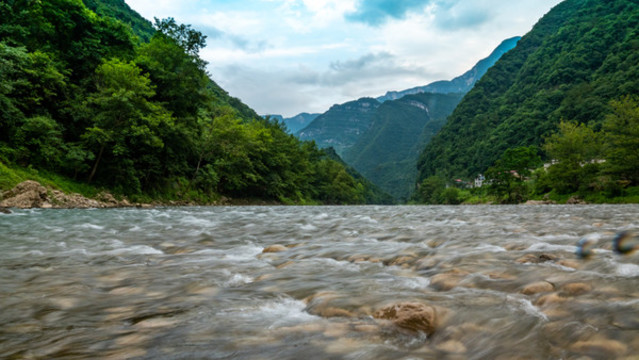 山川溪流