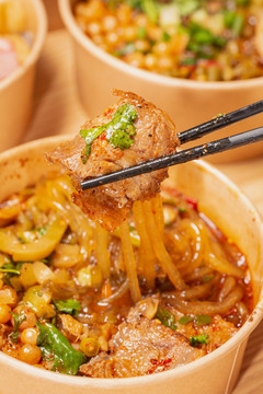 酸辣牛肉粉