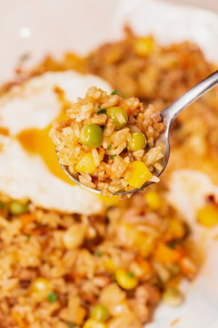泰式炒飯