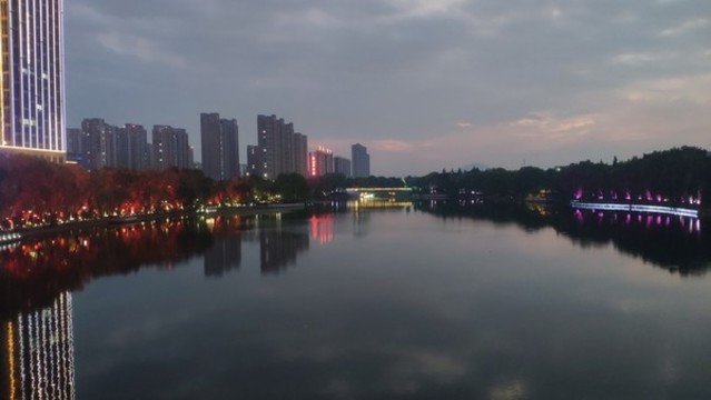 鳳凰湖夜景