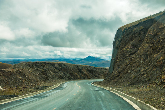 川藏線公路風(fēng)景