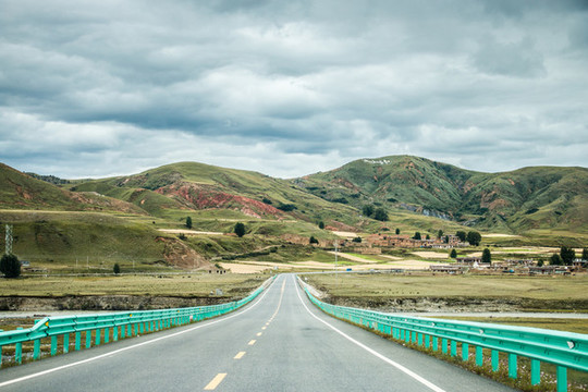 川藏線公路風(fēng)景
