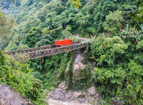 墨脫公路風(fēng)光
