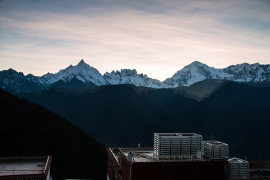 德欽飛來寺梅里雪山