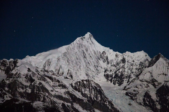 德欽飛來寺梅里雪山