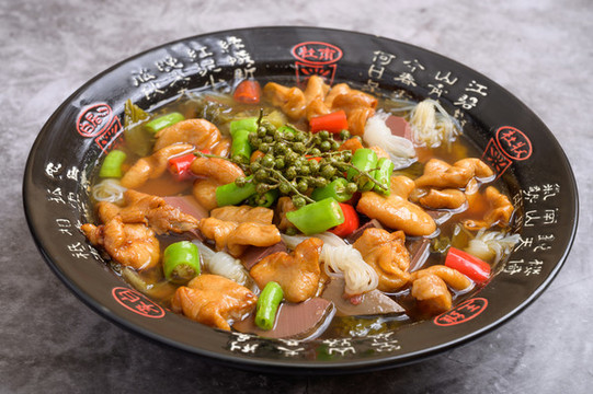 酸菜鴨血肥腸